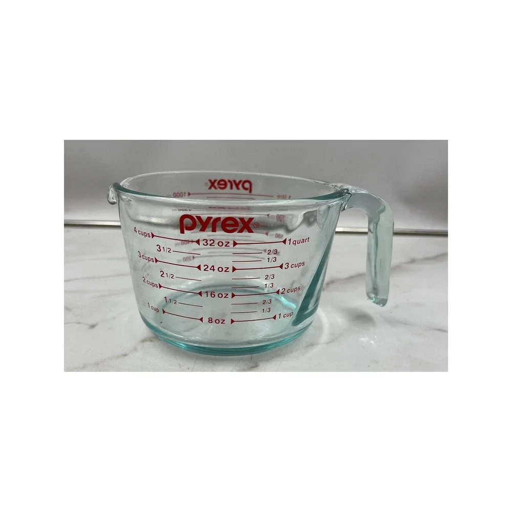 Pyrex 4 Cup Glass Measuring Cup 32 oz 1 Liter Red Lettering Made in USA